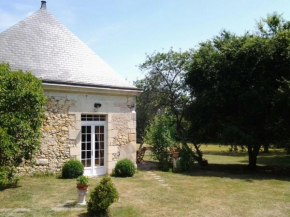 Maison de caractère XVIIIe avec jardin privatif près d'Azay-le-Rideau, idéale pour randonnées et famille - FR-1-381-20
